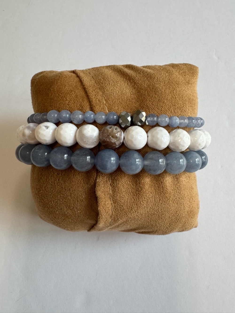 Jardme Handmade Tree of Life Stretch Bracelet Set Blue White Boho Gift Box - Picture 10 of 17